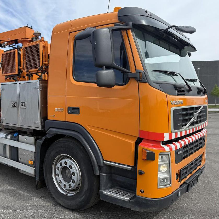 Volvo FM 300 6x2