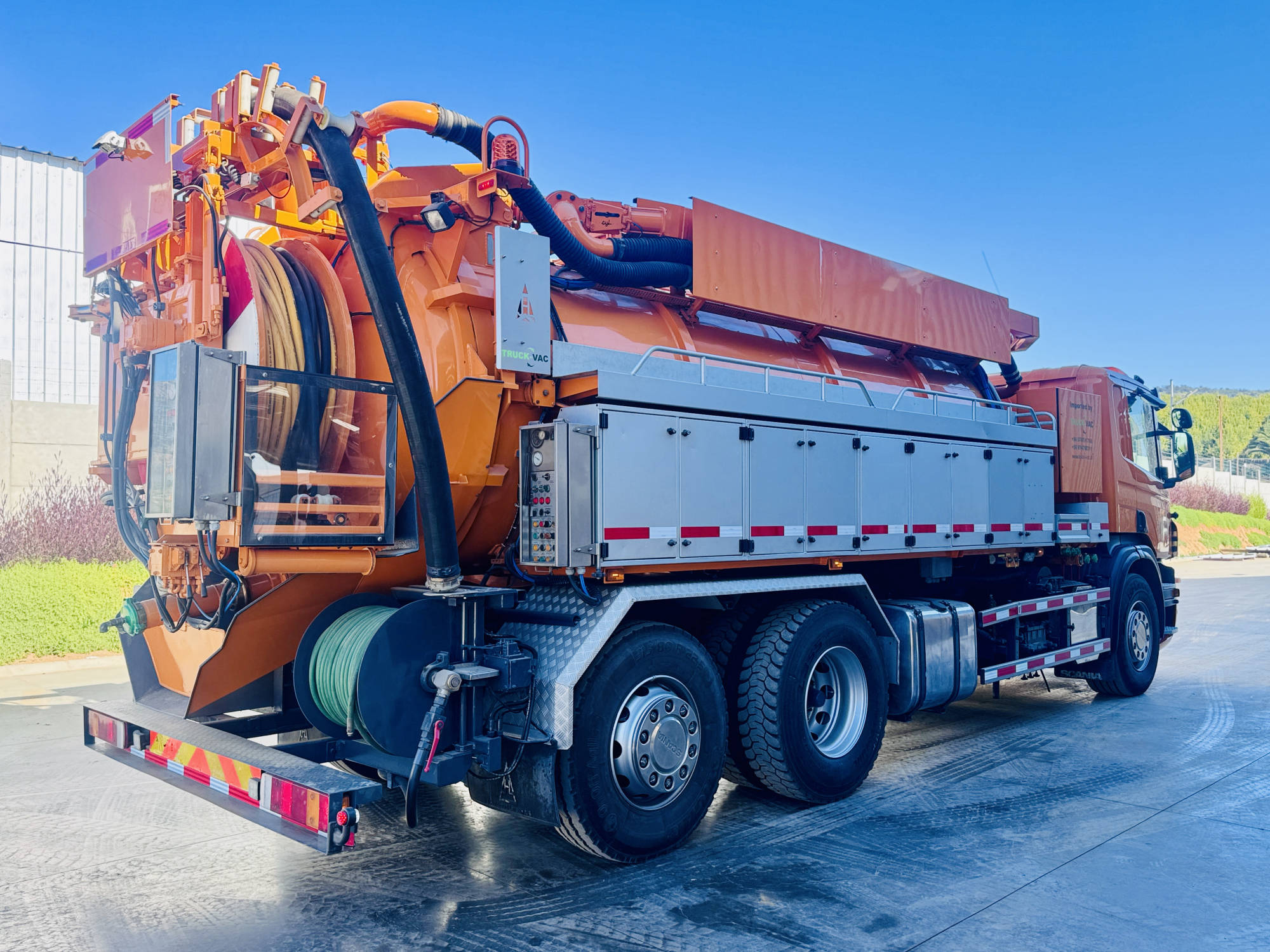 Scania P340 6x2 10 m3 